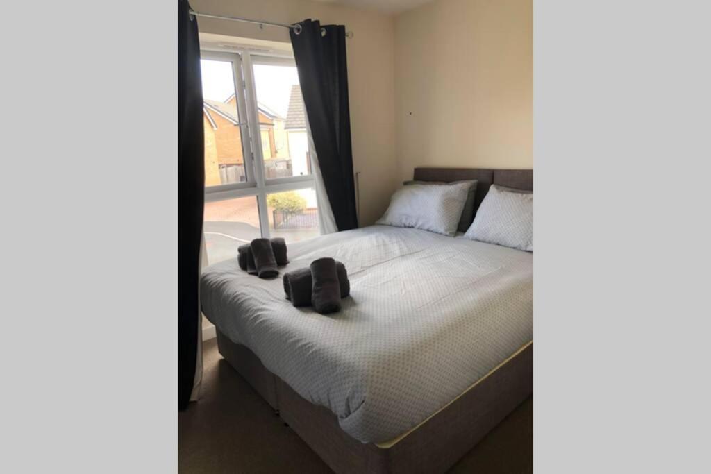 Dudley House **Staycation & Contractors** Sleeps 7 Tipton Exterior foto